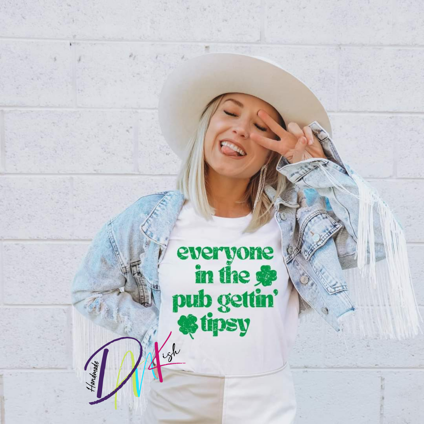 In the Pub Gettin Tipsy